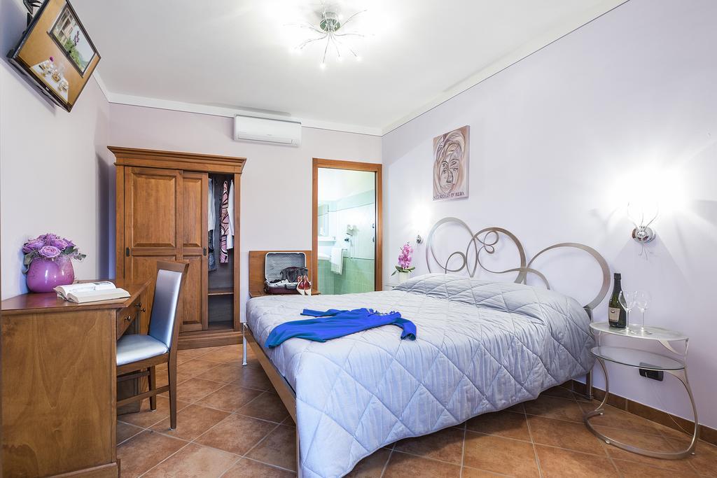 Costa Catterina B&B Castagnito ภายนอก รูปภาพ