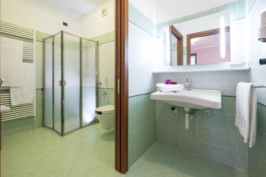 Costa Catterina B&B Castagnito ภายนอก รูปภาพ